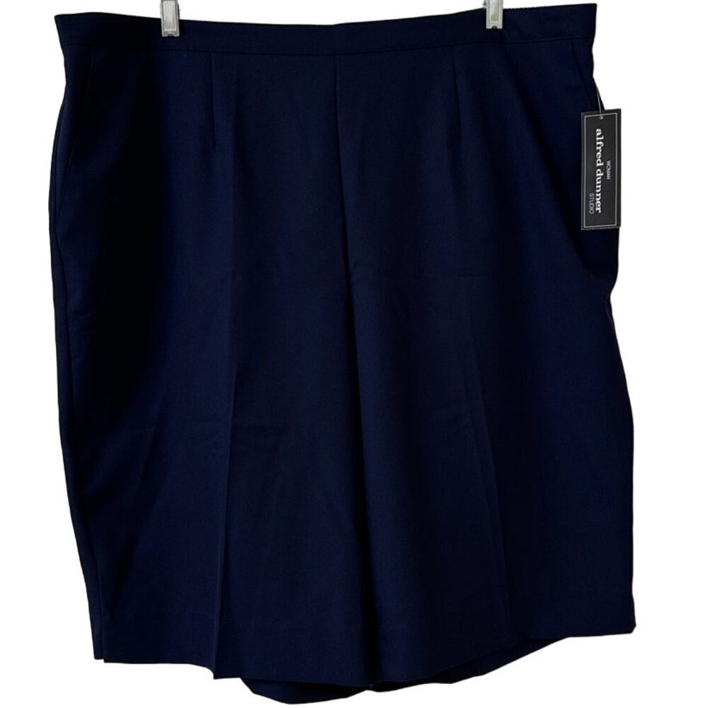 NWT Alfred Dunner Woman 22W Classic Fit Navy Shorts Comfort Waist Easy Wear Care